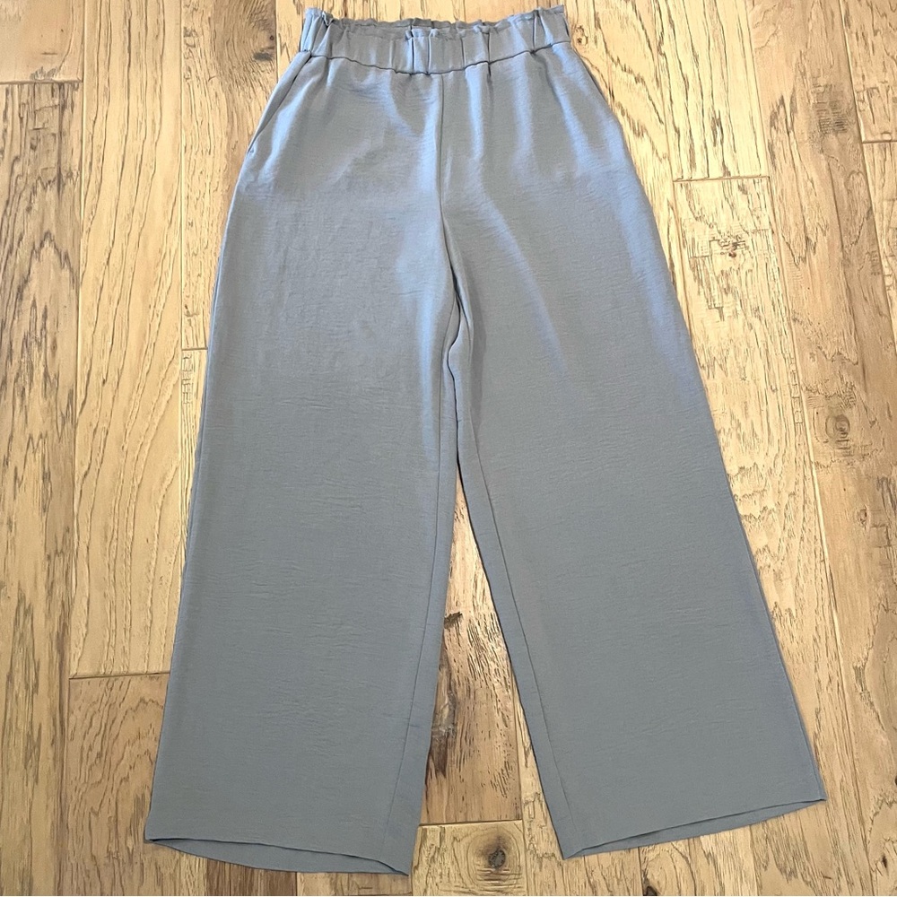 Hilary Radley Long Gray Wide-Leg Pants w/ Elastic Waist, Flowy and Silky, size S